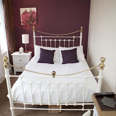 Bristol Serviced Lets - 152/154 Bath Road Екстер'єр фото