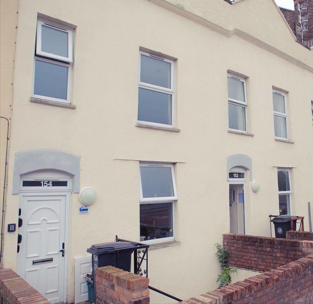Bristol Serviced Lets - 152/154 Bath Road Екстер'єр фото